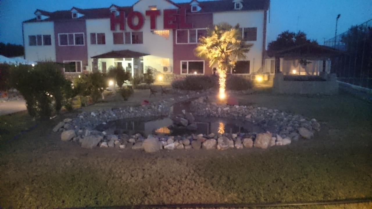 Hotel Konstantina Ροδόπολη Εξωτερικό φωτογραφία